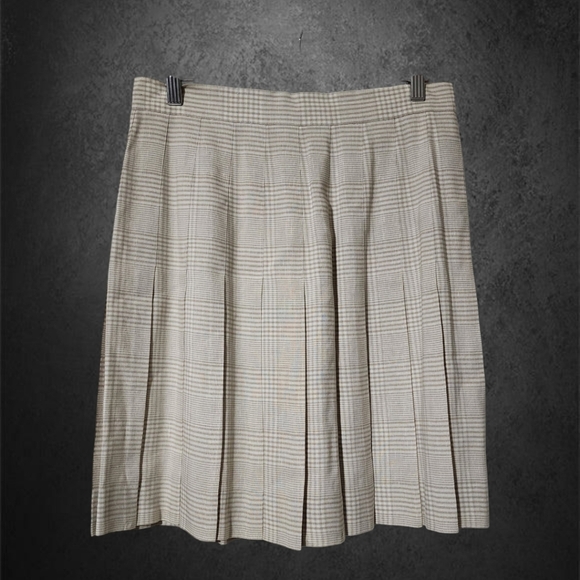 Vintage pleated plaid creme mini skirt - Picture 1 of 10